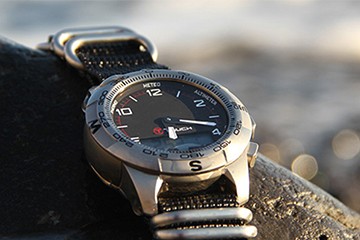 西安百达翡丽自动机械表为什么走慢